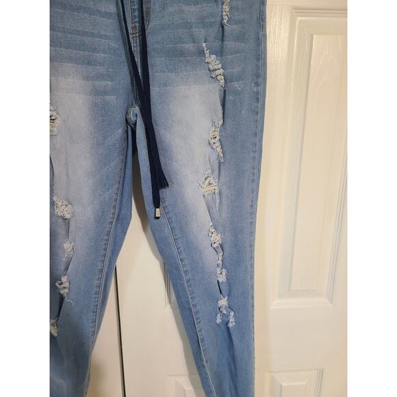 Elite jeans size 1x women's lightwash skinny jeans with elastic waistband - Picture 2 of 9